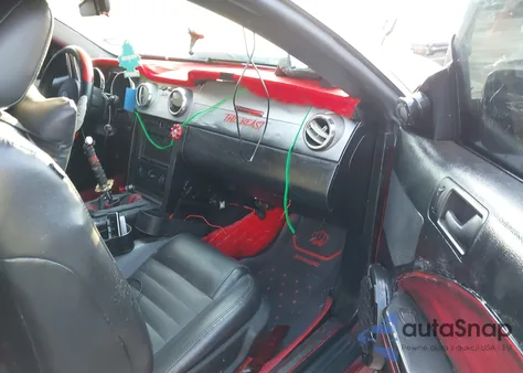 2006 Ford Mustang Gt z USA, uszkodzony, nr VIN 1ZVHT82H665147475